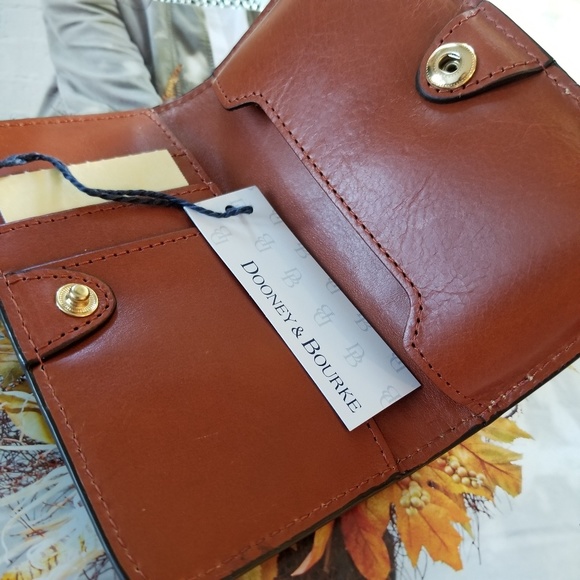 Dooney & Bourke Natural Leather Slim Wallet - Picture 6 of 8